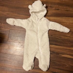 0-3 Month Baby cozy sleeper / winter suit ❄️